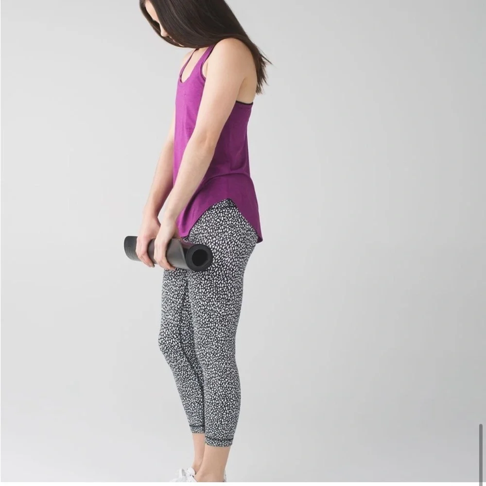 Lululemon Wunder Under Crop (Hi-Rise): Miss Mosaic e1.